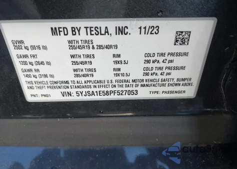 2023 Tesla Model S Dual Motor All-Wheel Drive/Standard Range z USA, uszkodzony, nr VIN 5YJSA1E58PF527053